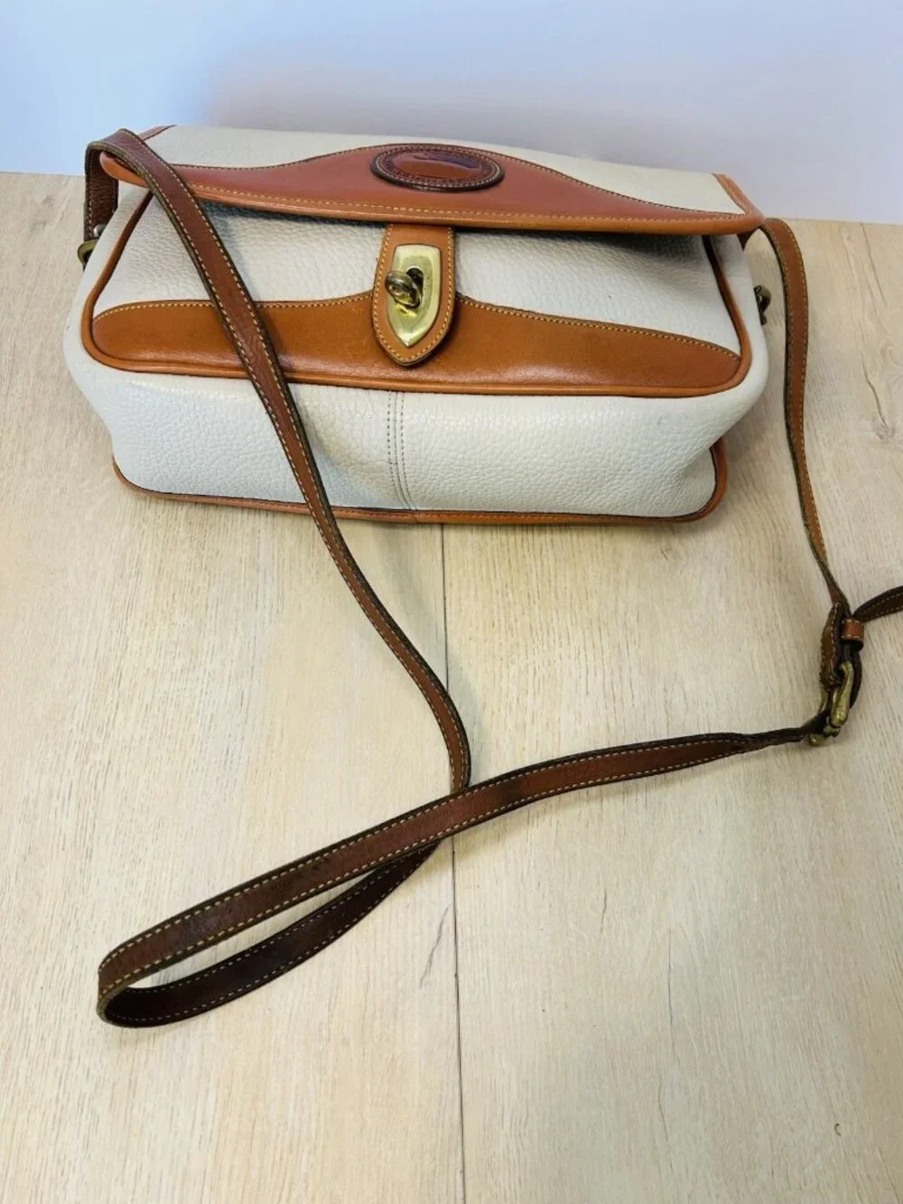 1990s Dooney & Bourke 701 CARRIER Shoulder Bag Tan Cream Vintage Collection RARE